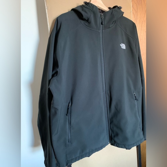 *SOLD* North Face Men’s Soft Shell Jacket - Picture 2 of 10